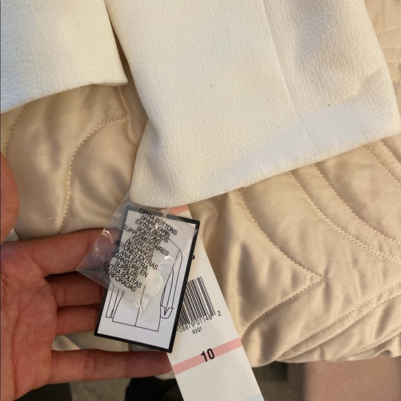 White Le Suite - Picture 5 of 5